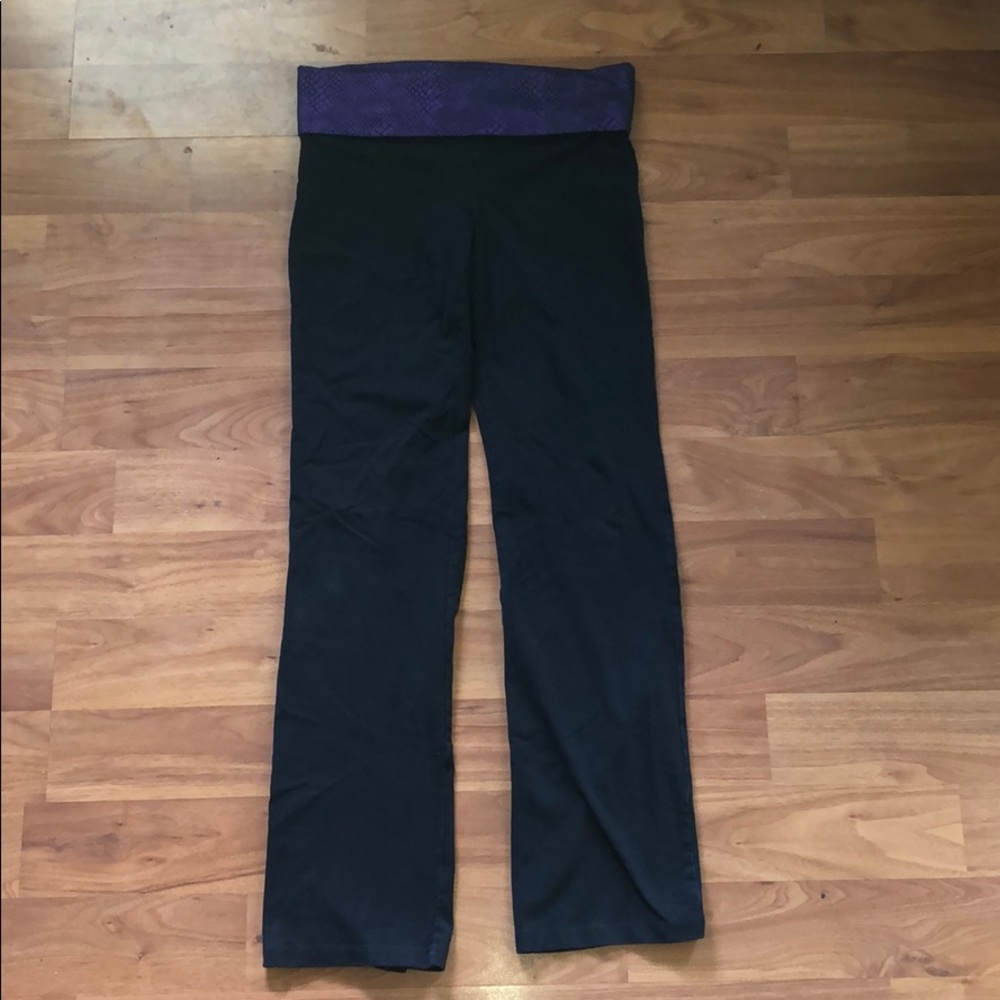Victoria’s Secret PINK Yogas Pants